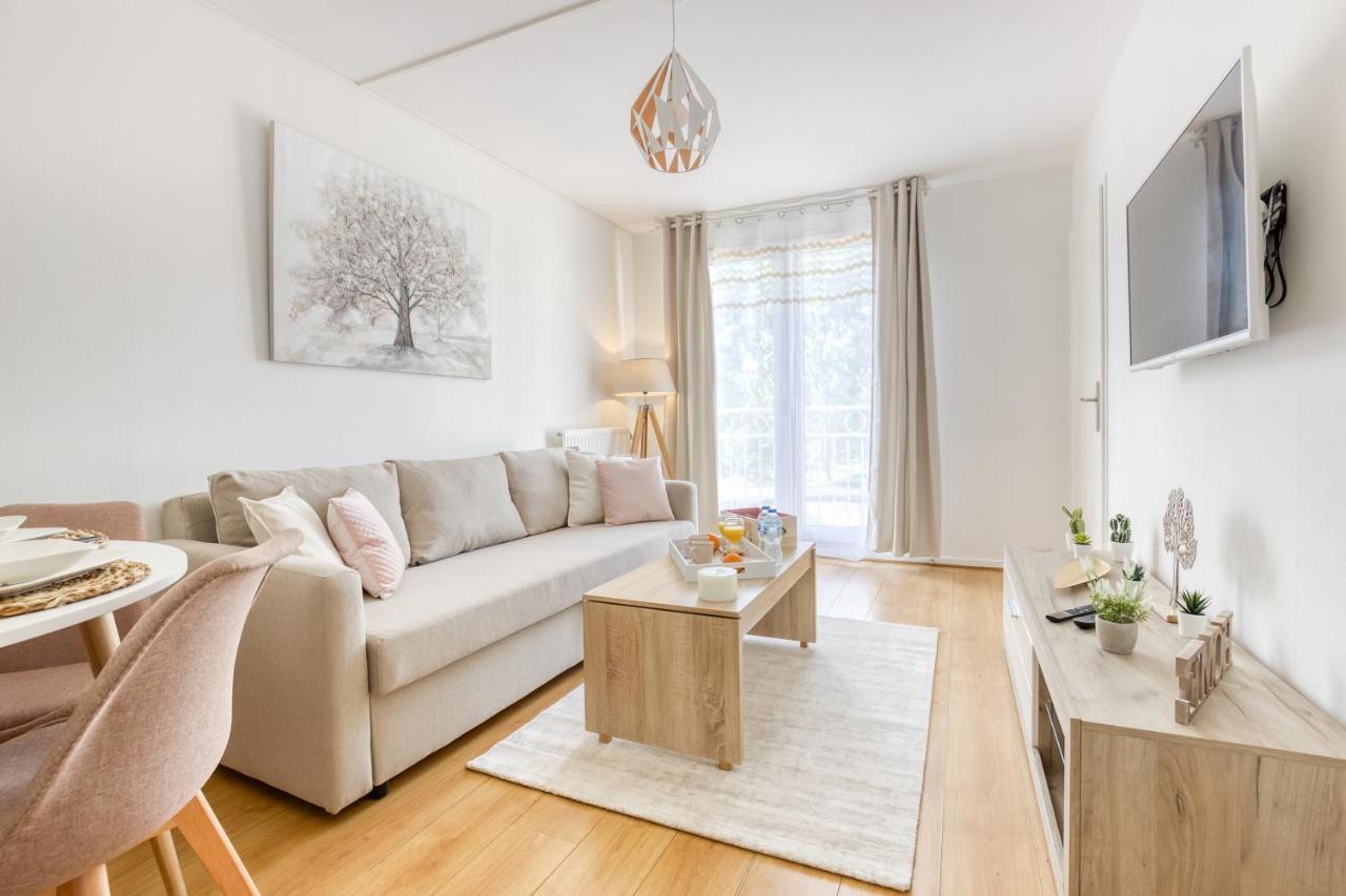 L'Elysee: Autonomous Check-In with Private Parking Apartment Courcouronnes Exterior photo